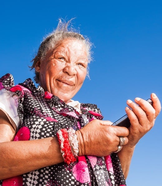 #Inclusión TIC mujer y celular