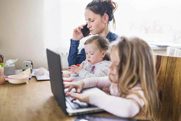 Estudio sobre riesgos y oportunidades en el uso de Internet -Contigo Conectados