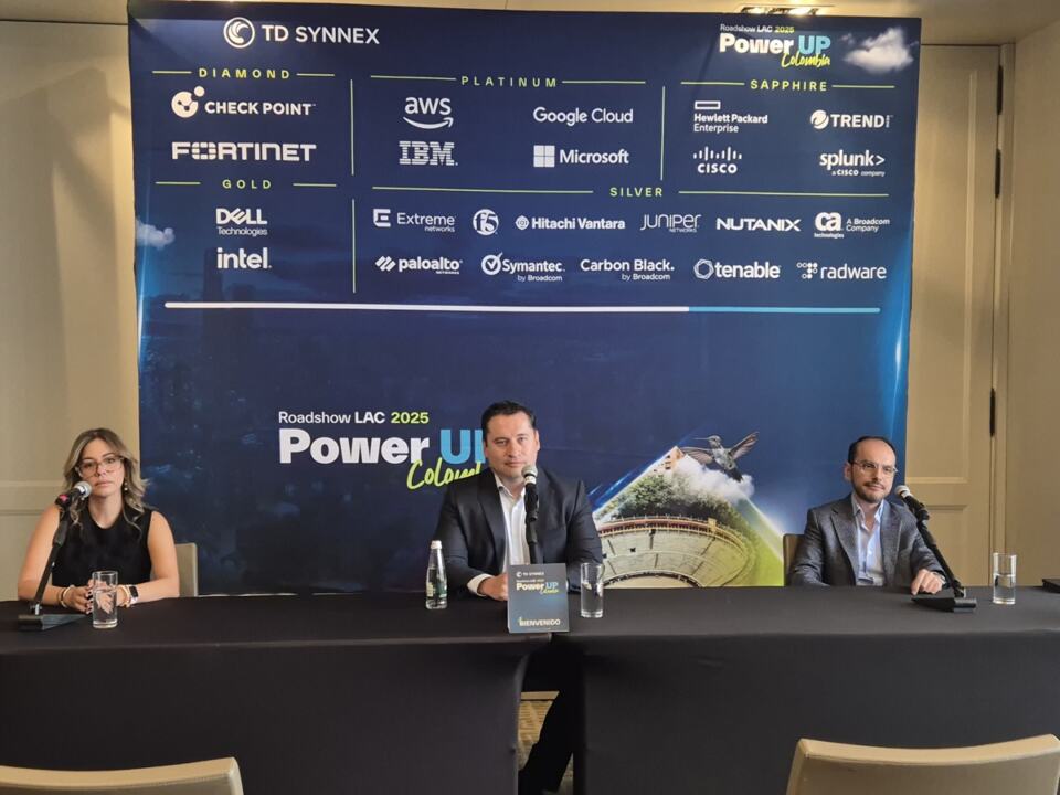 Ricardo Caballero, gerente general de TD Synnex para Colombia y Ecuador, lideró la última versión del Power Up 2025 en Bogotá.