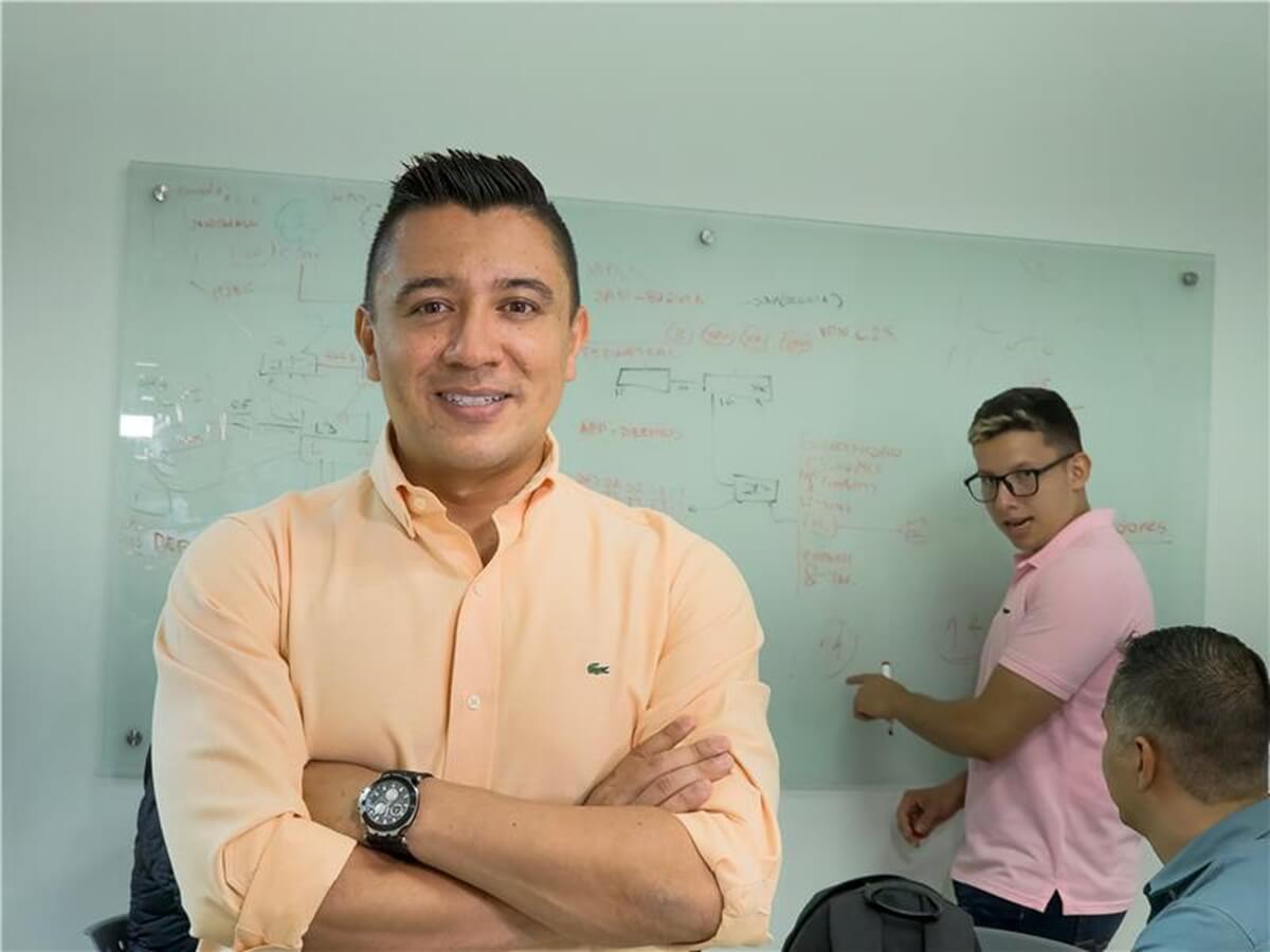 Mauricio Mora, el director de tecnología de Sucroal nus cuenta el caso de éxito de IA en su empresa