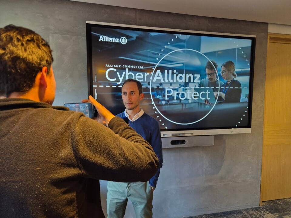 Esteban Delgado, managing director de Allianz commercial en Colombia explica el lanzamiento del Allianz Cyber Protect