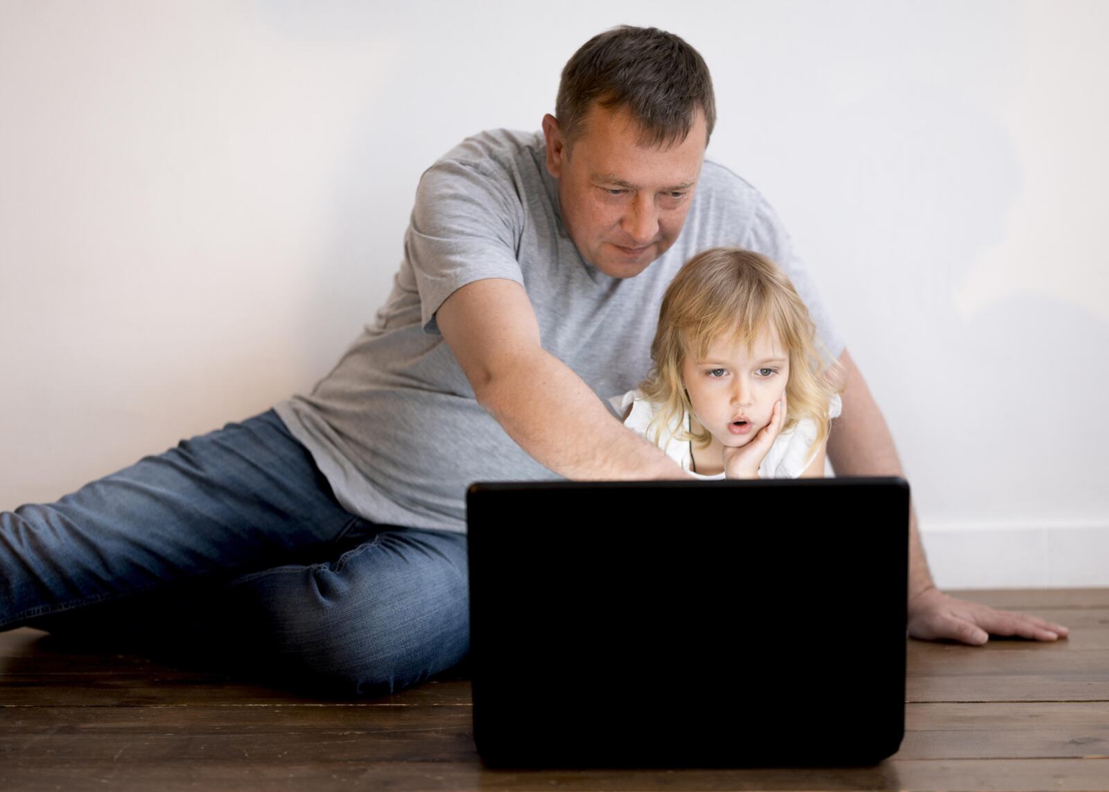 Ley 2489 en Colombia: retos y brechas para proteger a la niñez en Internet