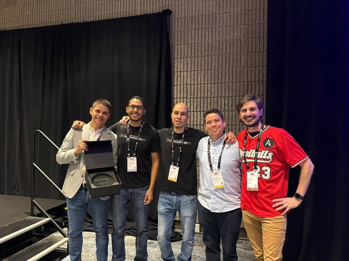Bancolombia destacada en el Red Hat Summit 2026