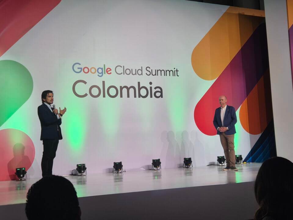 David González, vicepresidente de Banca Seguros y Retail de Seguros Bolivar compartió el escenario con Alberto Oppenheimer,